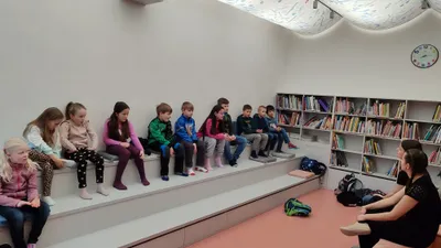 19.2. Druháci v knihovně